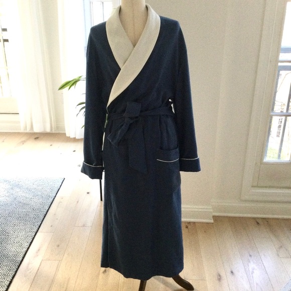 Unisex Robe - Picture 2 of 14